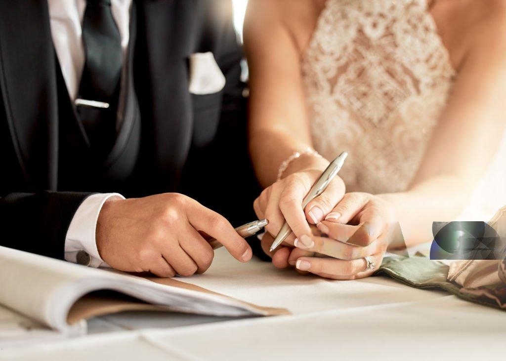 Je veux me marier avec une femme étrangère. Quelle est la procédure du mariage mixte conformément à la loi marocaine ? Et quels sont les documents exigés ?